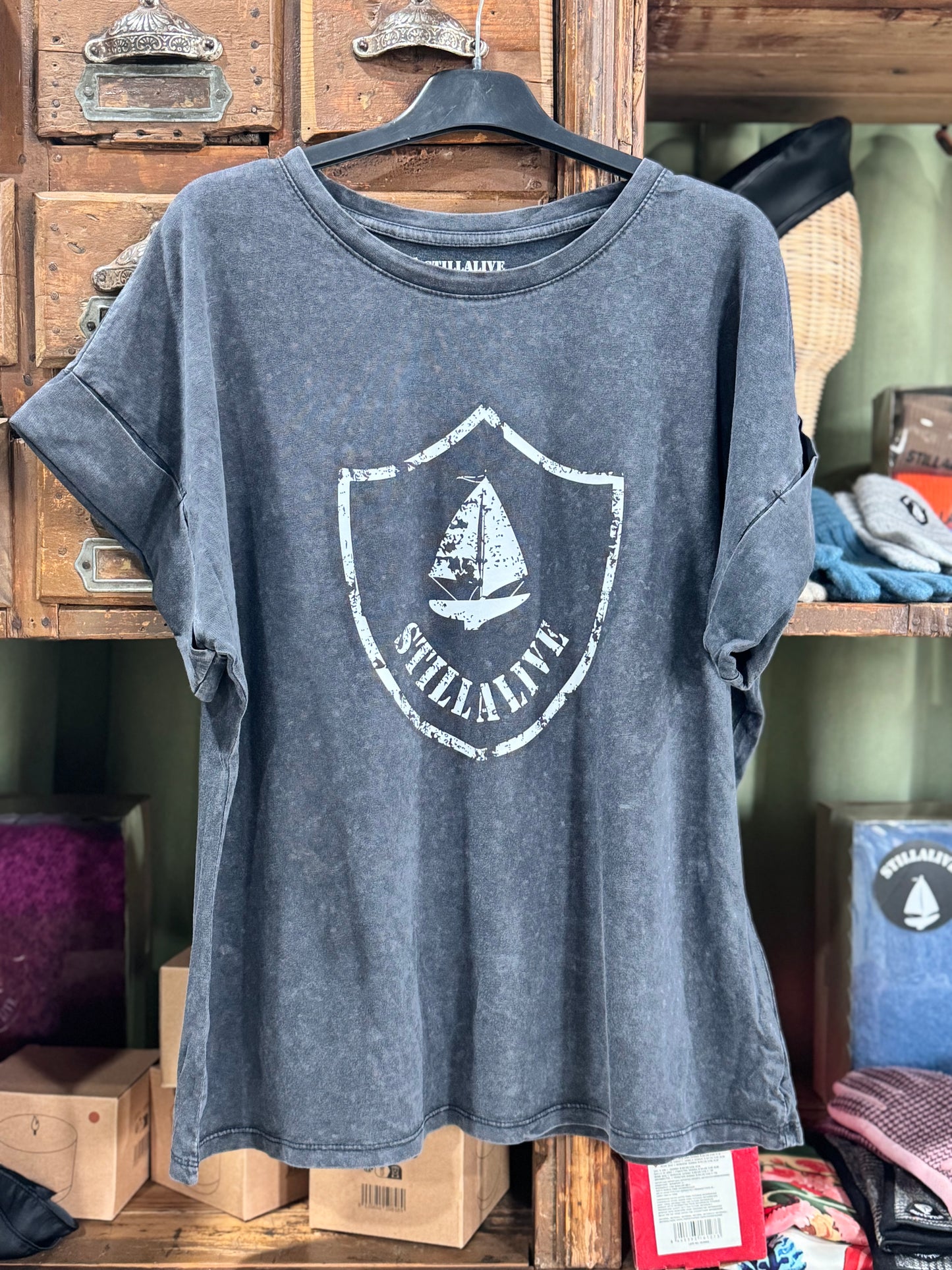 Camiseta Gris escudo Blanco