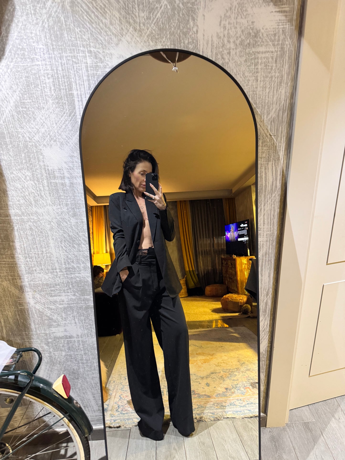 Blazer Negra Encaje espalda