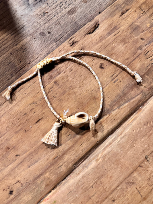 Pulsera caracola natural