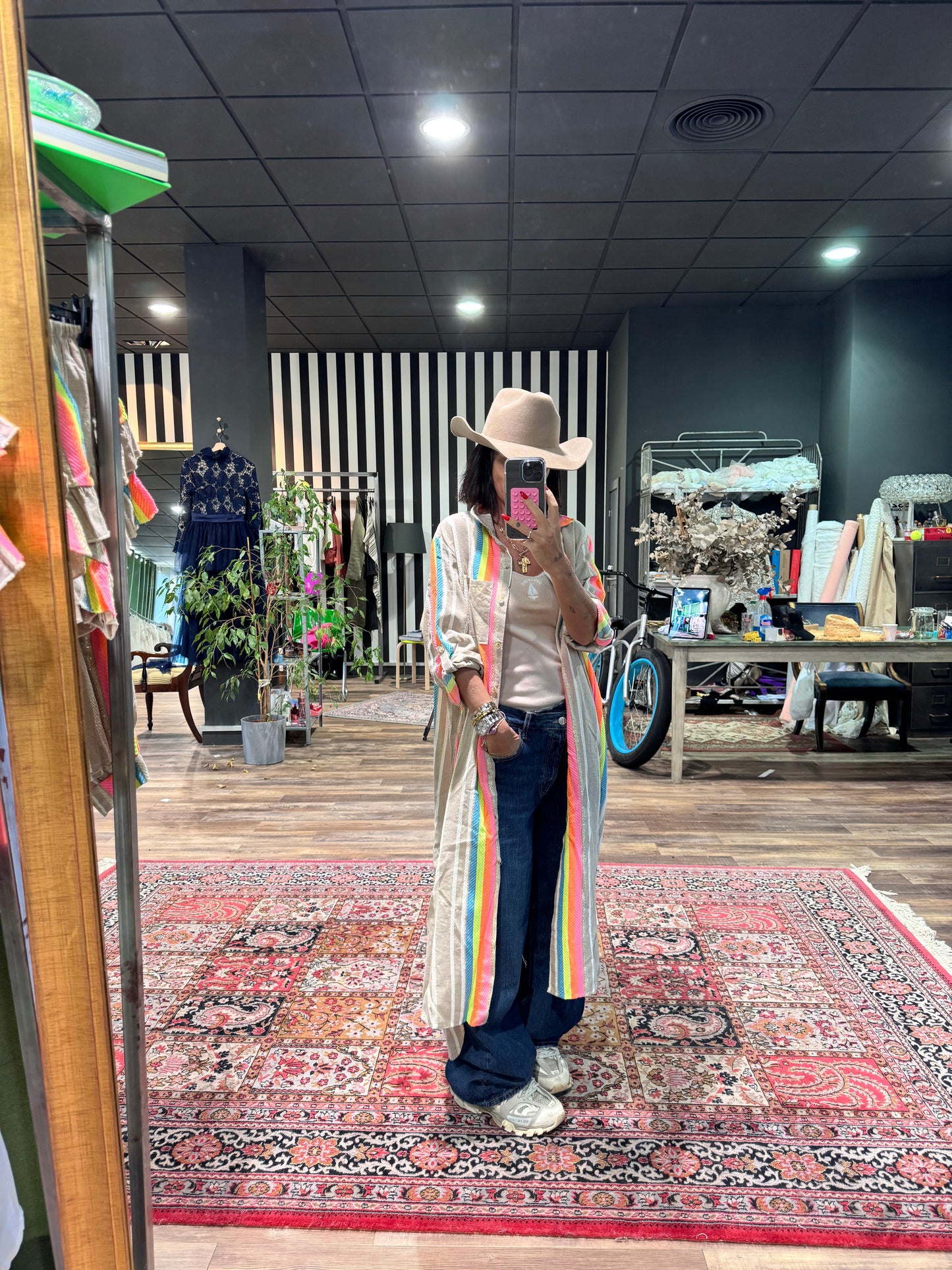 Vestido arcoíris oscuro