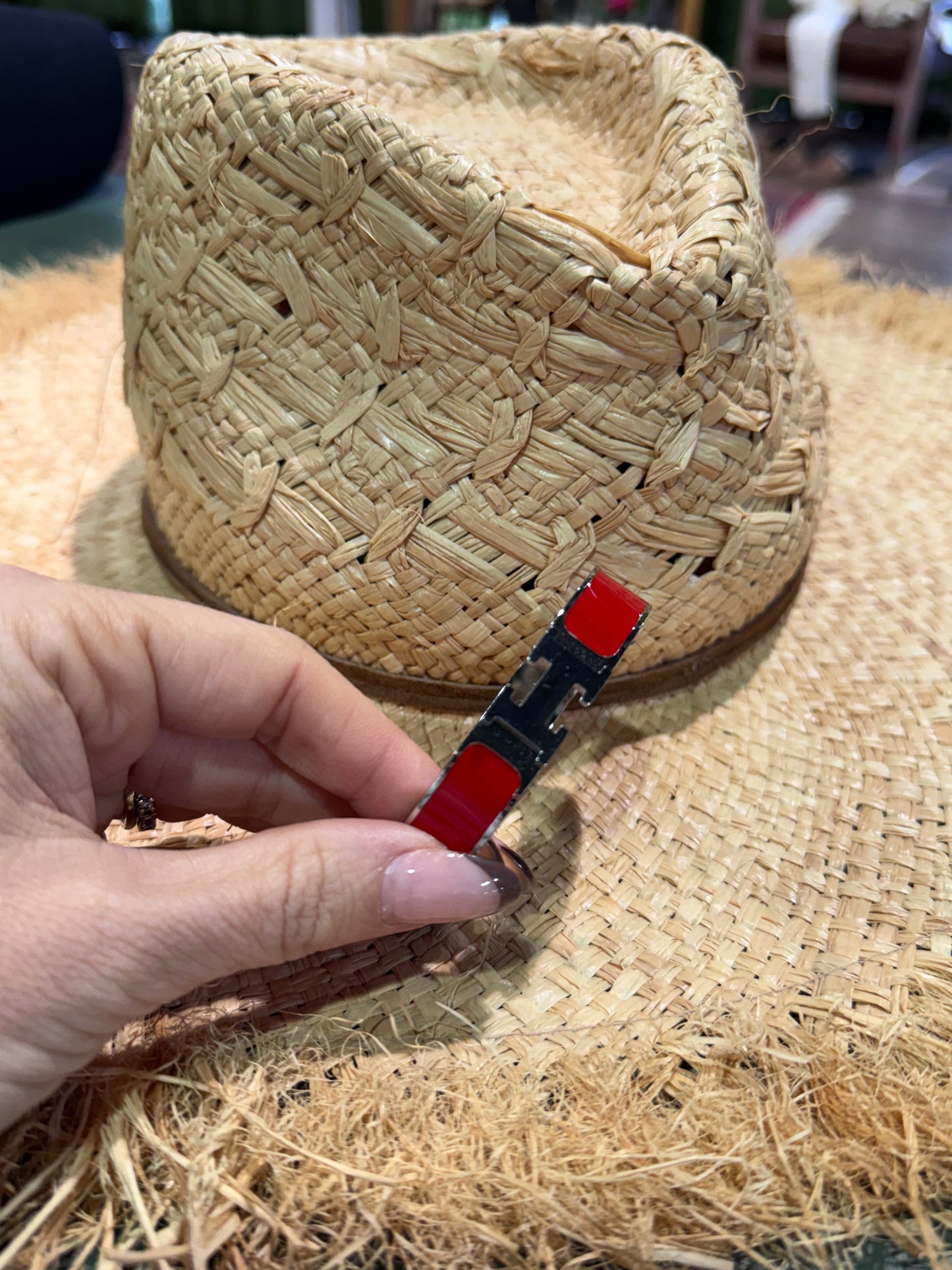 Pulsera H acero en plata roja