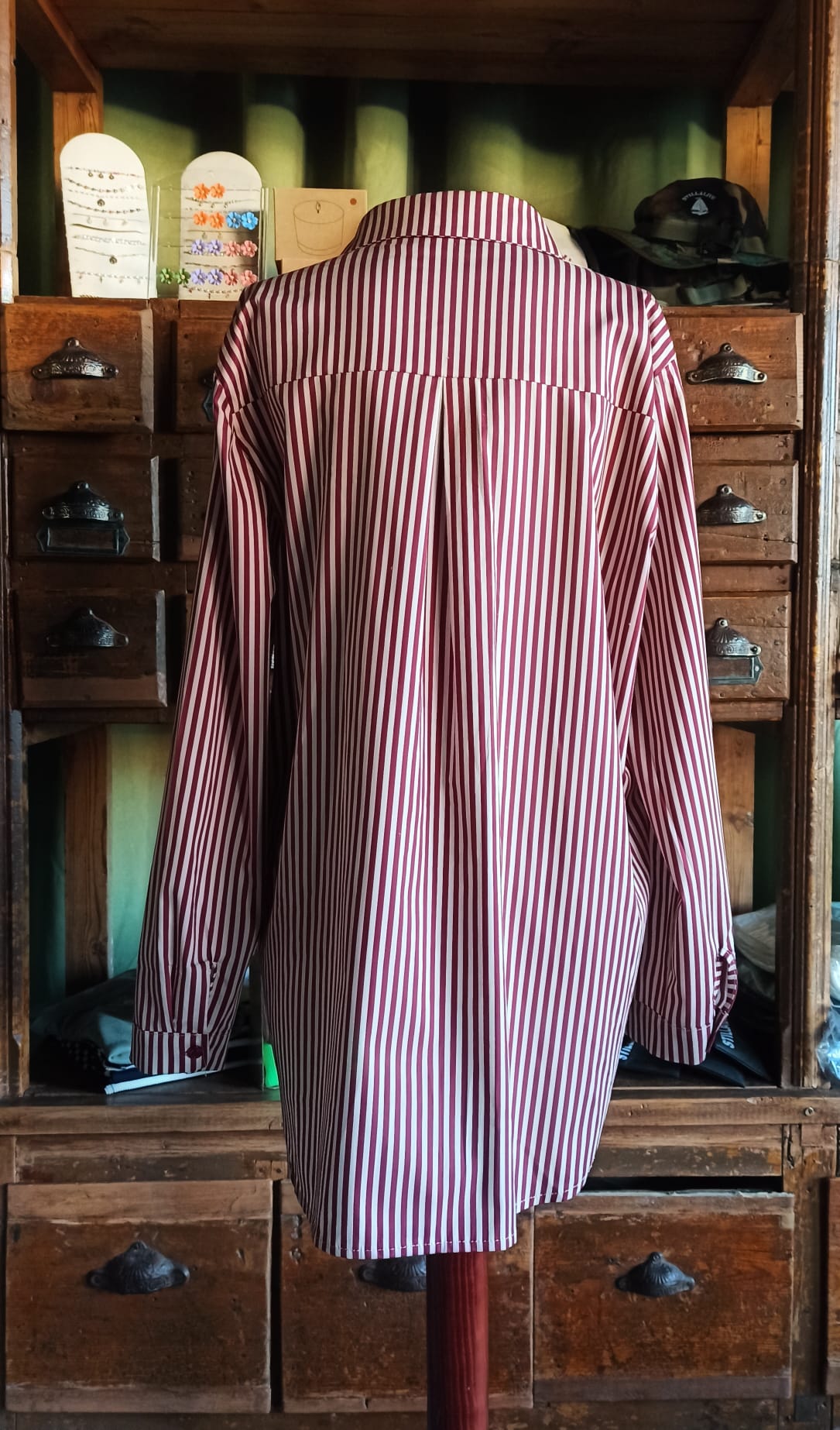 Camisa rayas granate