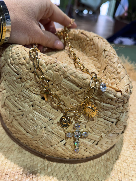 Collar Dolce cruz piedras
